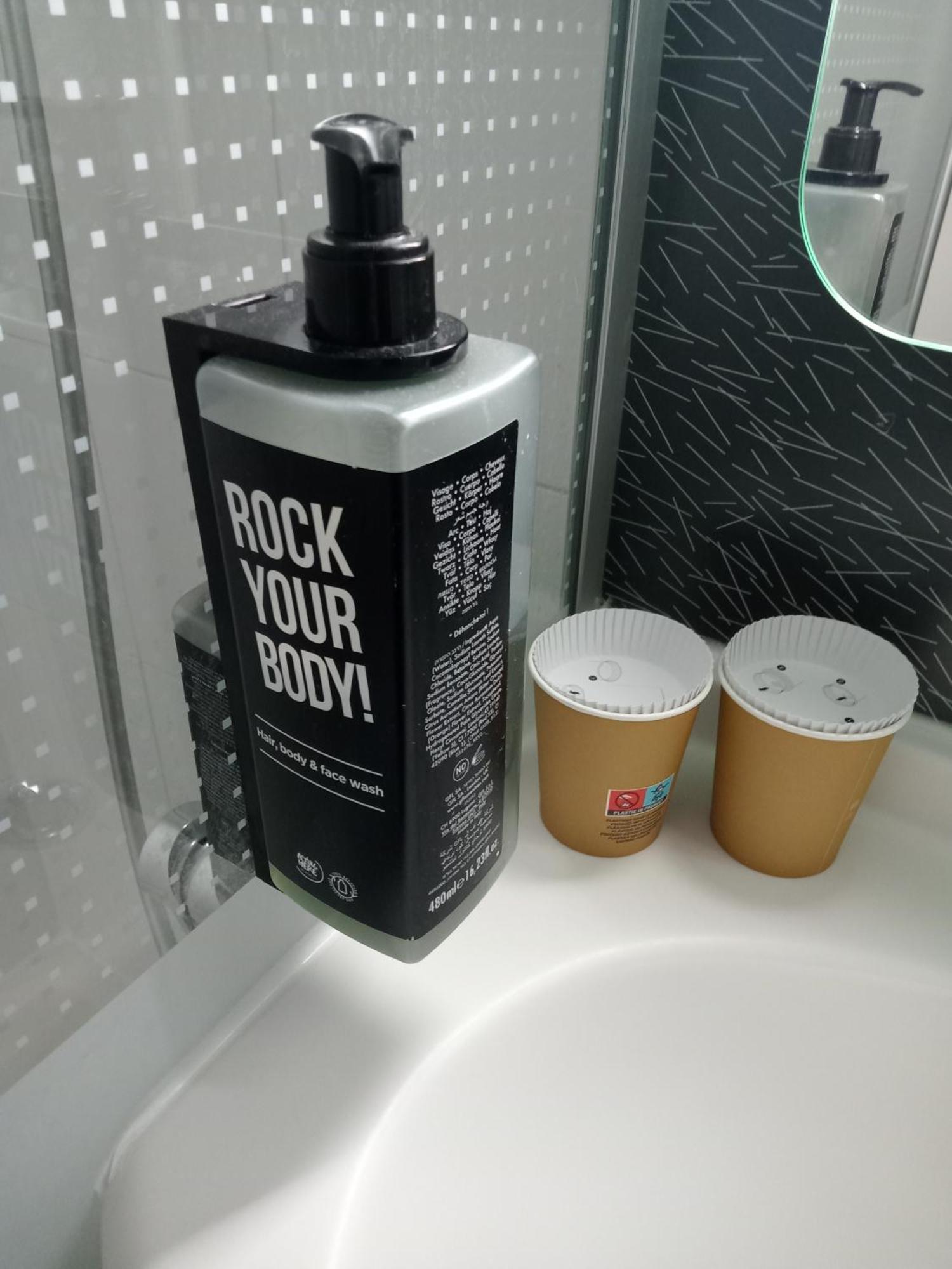 Ibis Centre 3*